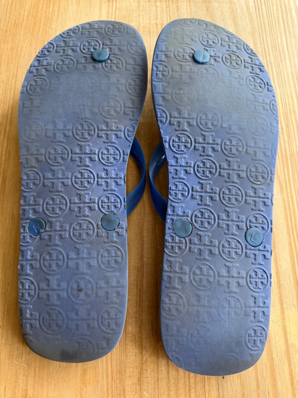 Tory Burch Blue Floral Logo Flip-Flops - Picture 5 of 6